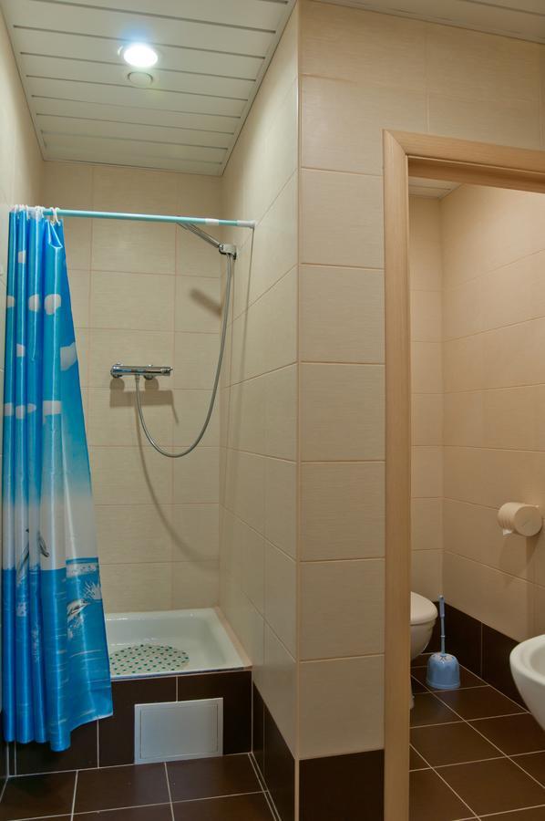 Avenue Hotel Zaslawye Luaran gambar